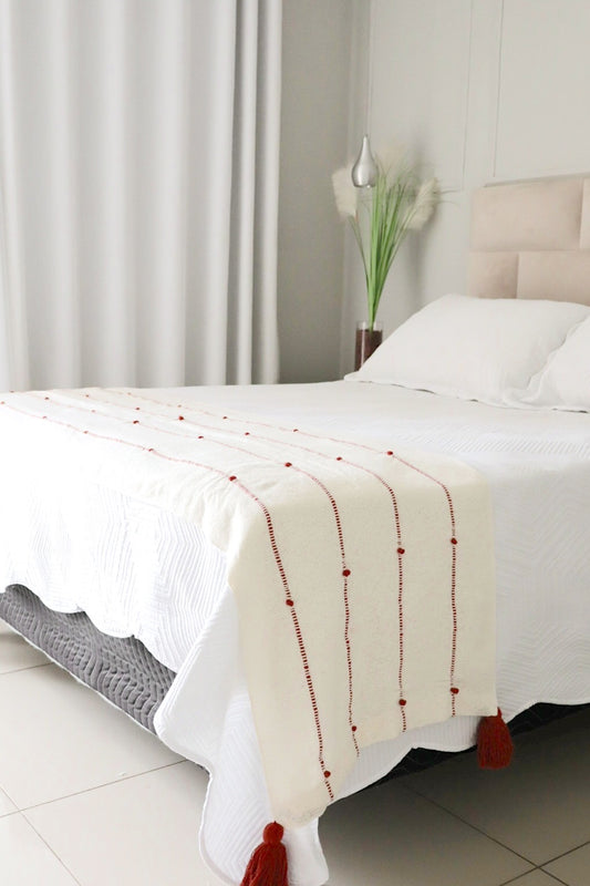 Peseira de Algodão com Pompom Terracota Boho 0,50x2,30m