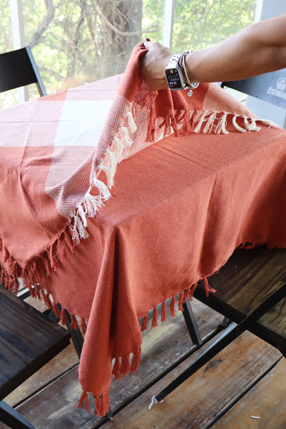 Toalha de Mesa Cobre Lanche com Duas Peças: Lisa e Xadrez Terracota