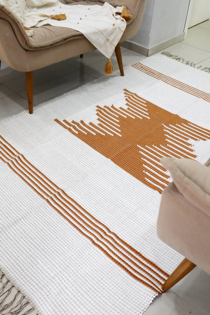 Tapete Cru com Bico Mostarda em Malha 1,50x2,00m