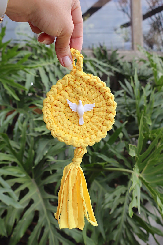 Mandala em Malha com Divino Espírito Santo Amarelo