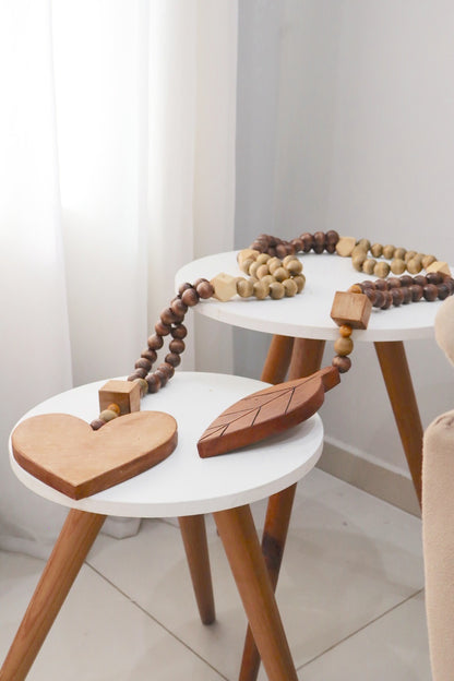 Colar / Terço de Mesa Especial Decorativo Coração e Folha