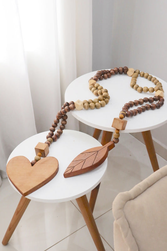 Colar / Terço de Mesa Especial Decorativo Coração e Folha