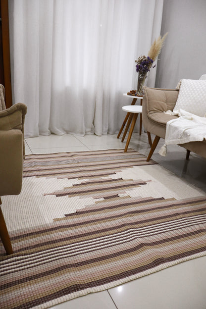 Tapete de Bico Linha Trabalhado Marrom 1,50x2,00m