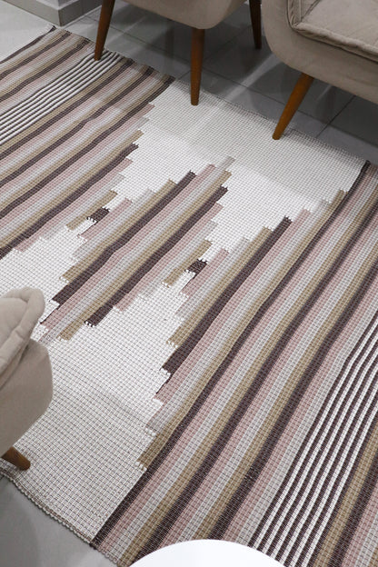 Tapete de Bico Linha Trabalhado Marrom 1,50x2,00m