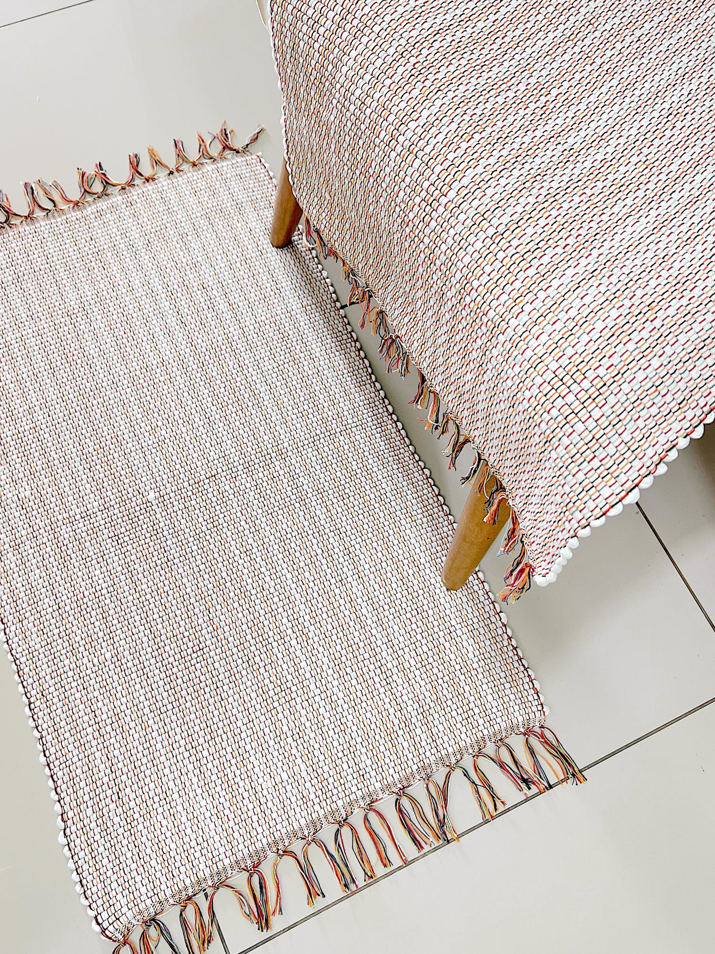 Par de Tapete de Malha Liso Branco