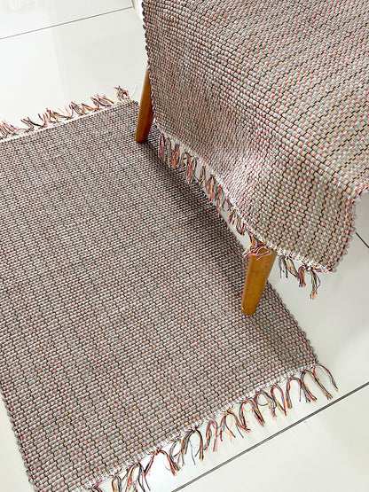 Par de Tapete de Malha Liso Bege