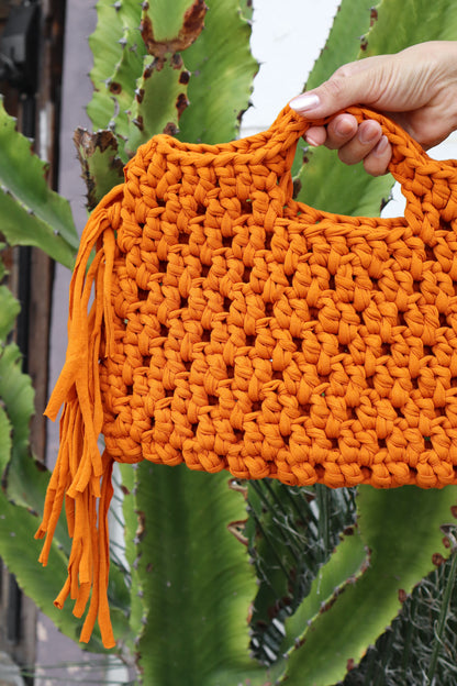 Bolsa de Mão em Crochê com Franja Vintage Minimalista Laranja