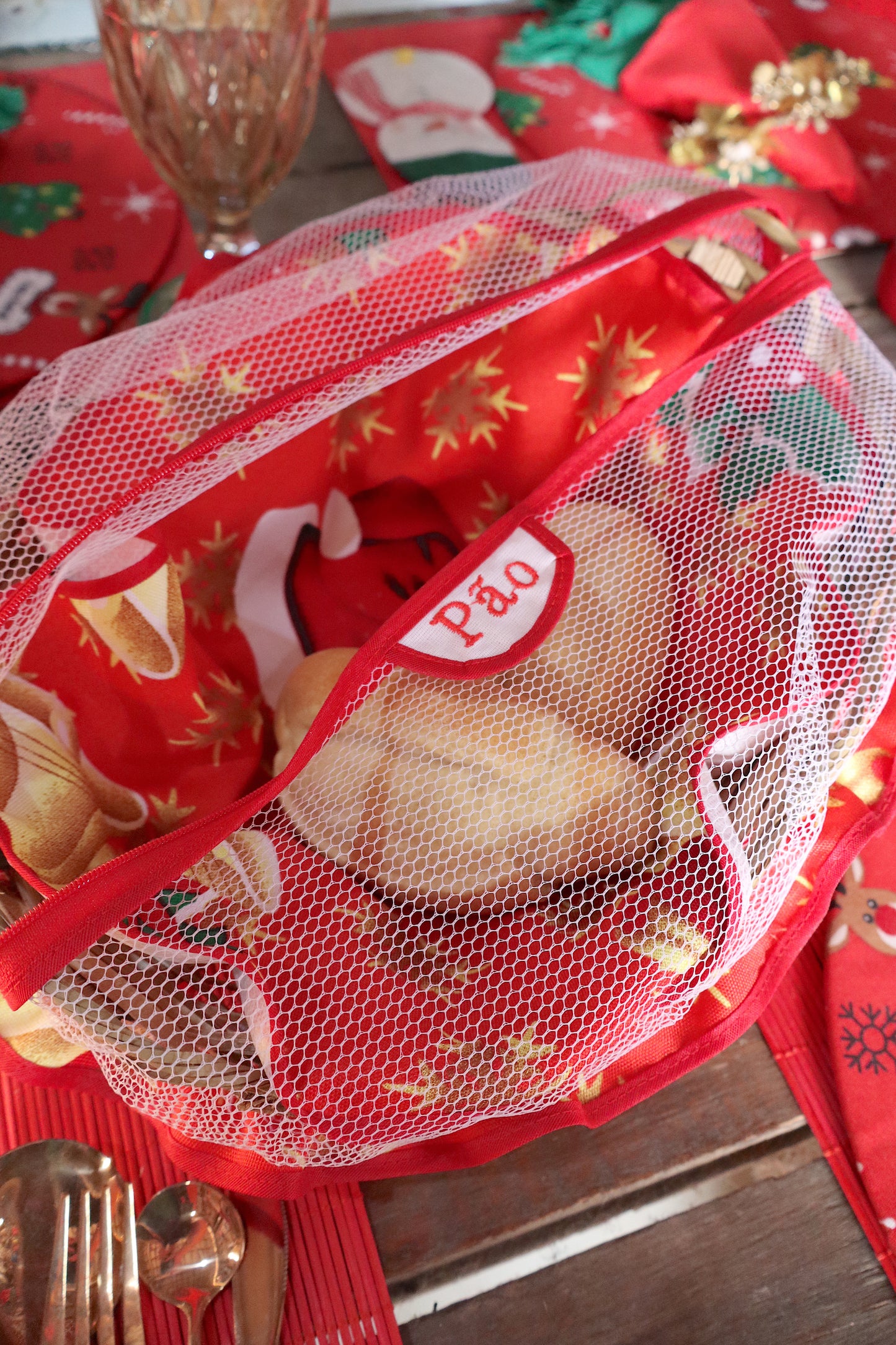 Cesta Porta Pão Bambu com Zíper Natal Vermelha Touca Papai Noel