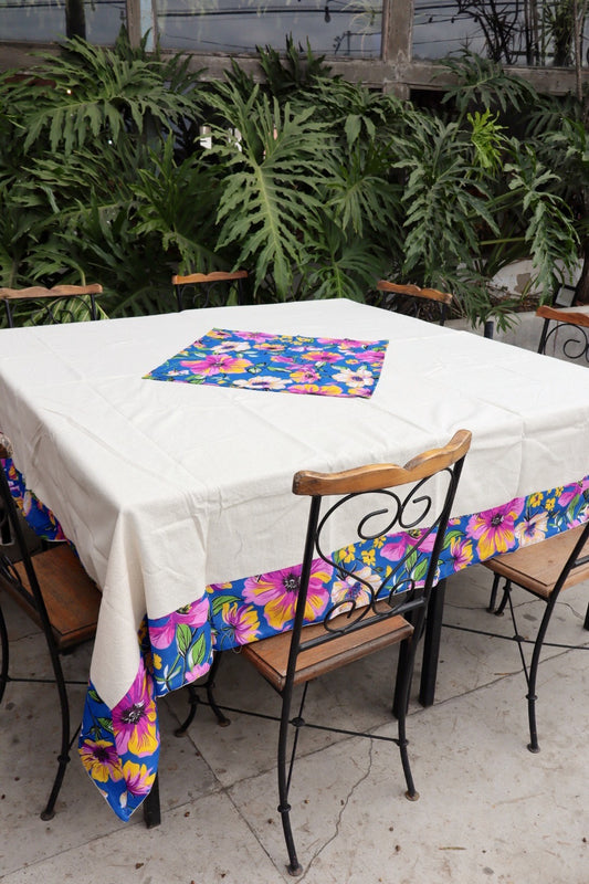 Toalha de Mesa Quadrada Com Barra em Chita Azul Mesa 8 Lugares 2,40x2,40m