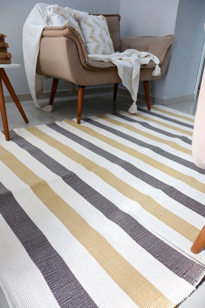 Tapete em Linha Listrado Amarelo, Cru e Marrom 1,50x2,00m