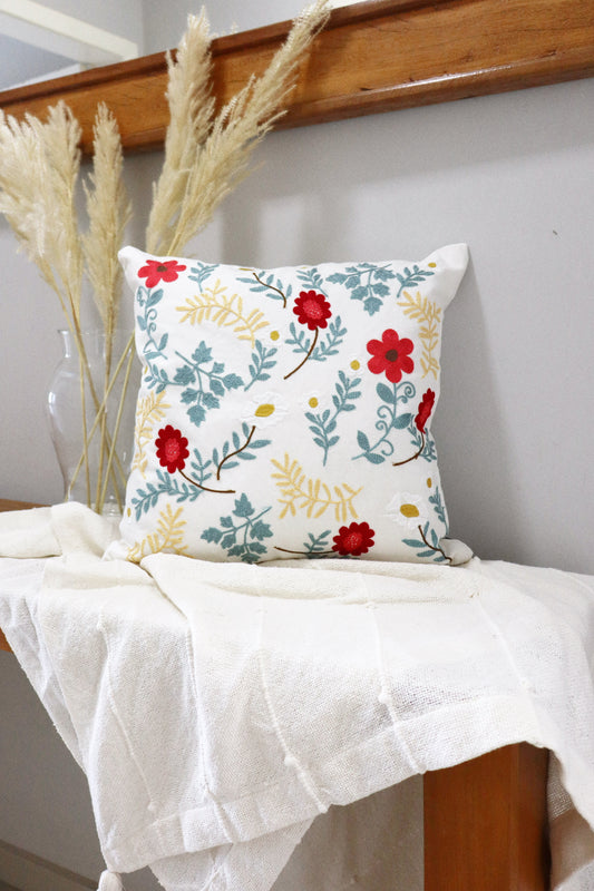Capa de Almofada Bordada em Linho 45x45 OUT Tifanny e Vermelha