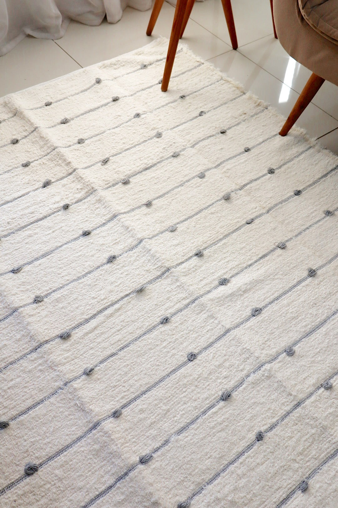 Tapete Algodão Puxadinho Pompom Cinza 1,50x2,00m