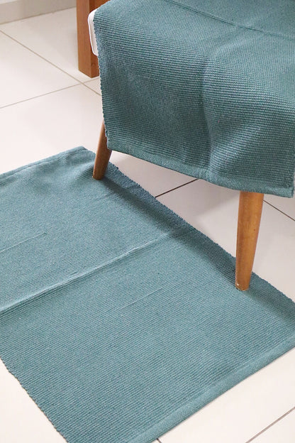 Tapete em Linha Liso Verde 48x78cm
