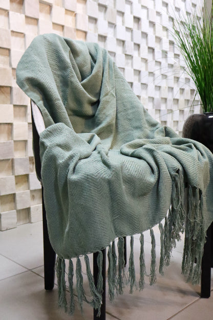 Manta para Sofá / Peseira Escama Boho Verde Menta 1,20mx1,80m