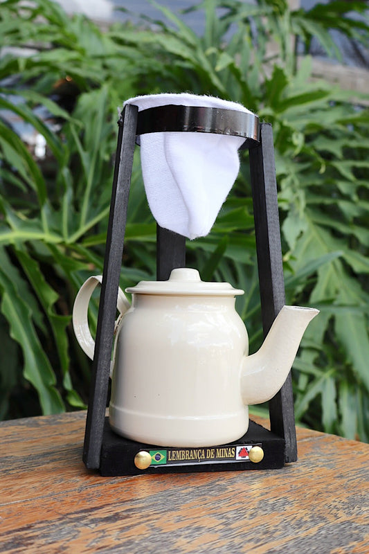 Kit Café Mini Chaleira 200ml Alumínio E Suporte Com Coador Branco