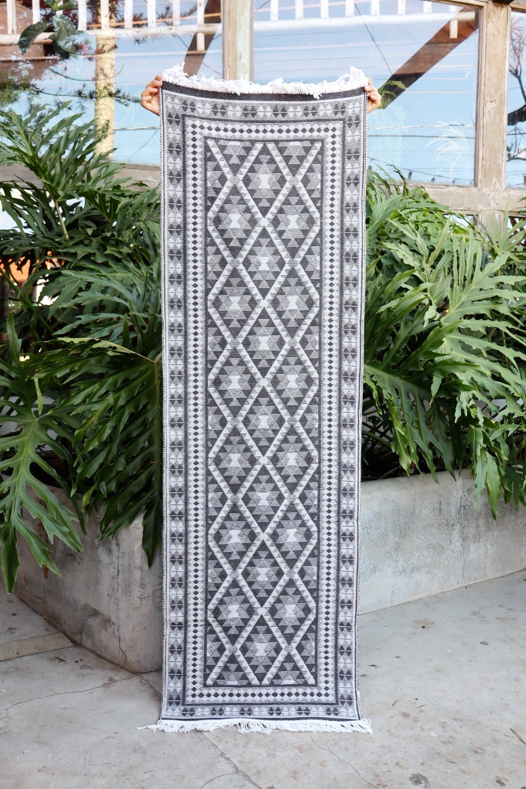 Tapete Passadeira Kilim Antep 60x180cm Cinza DES 006