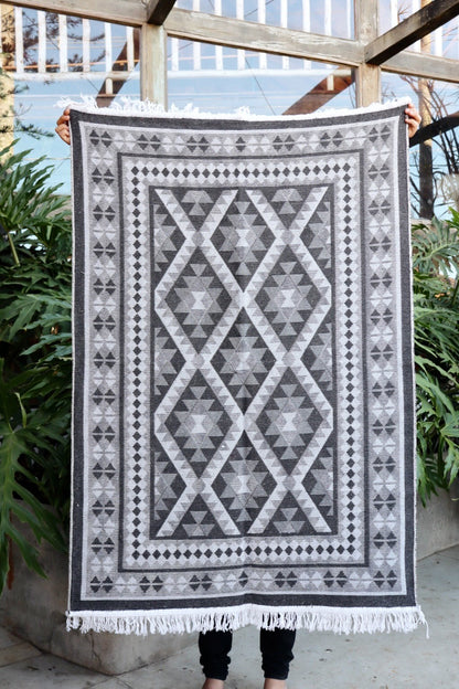 Tapete Kilim Antep 1,00x1,50m Cinza DES 006