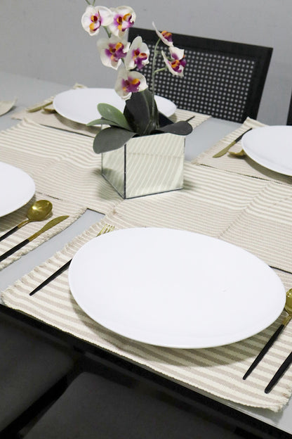 Jogo Americano Comum Bege e Cru 7 Peças