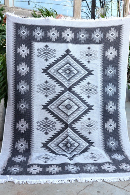 Tapete Kilim Antep 2,00x2,40m Cinza DES 002