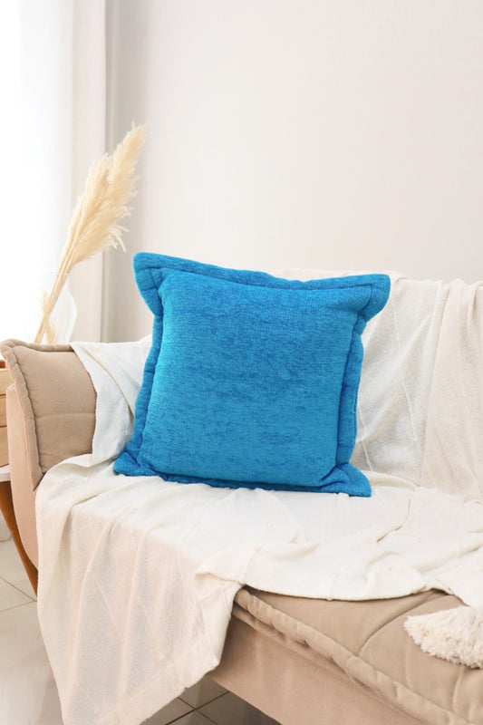 Capa de Almofada em Chenille com Aba Lateral Azul Claro 45x45