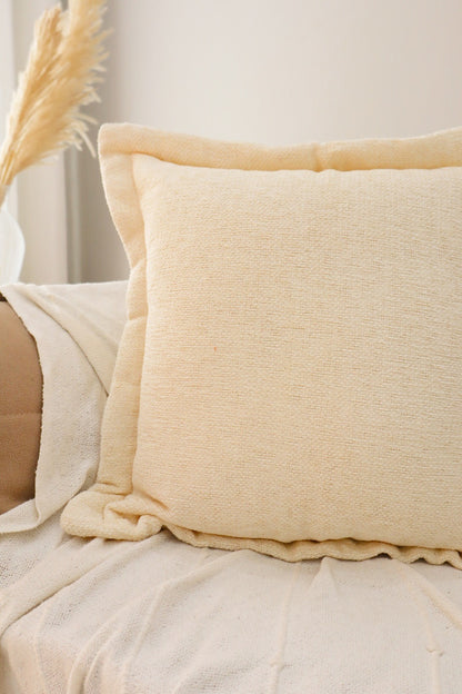 Capa de Almofada em Chenille com Aba Lateral Cru 45x45