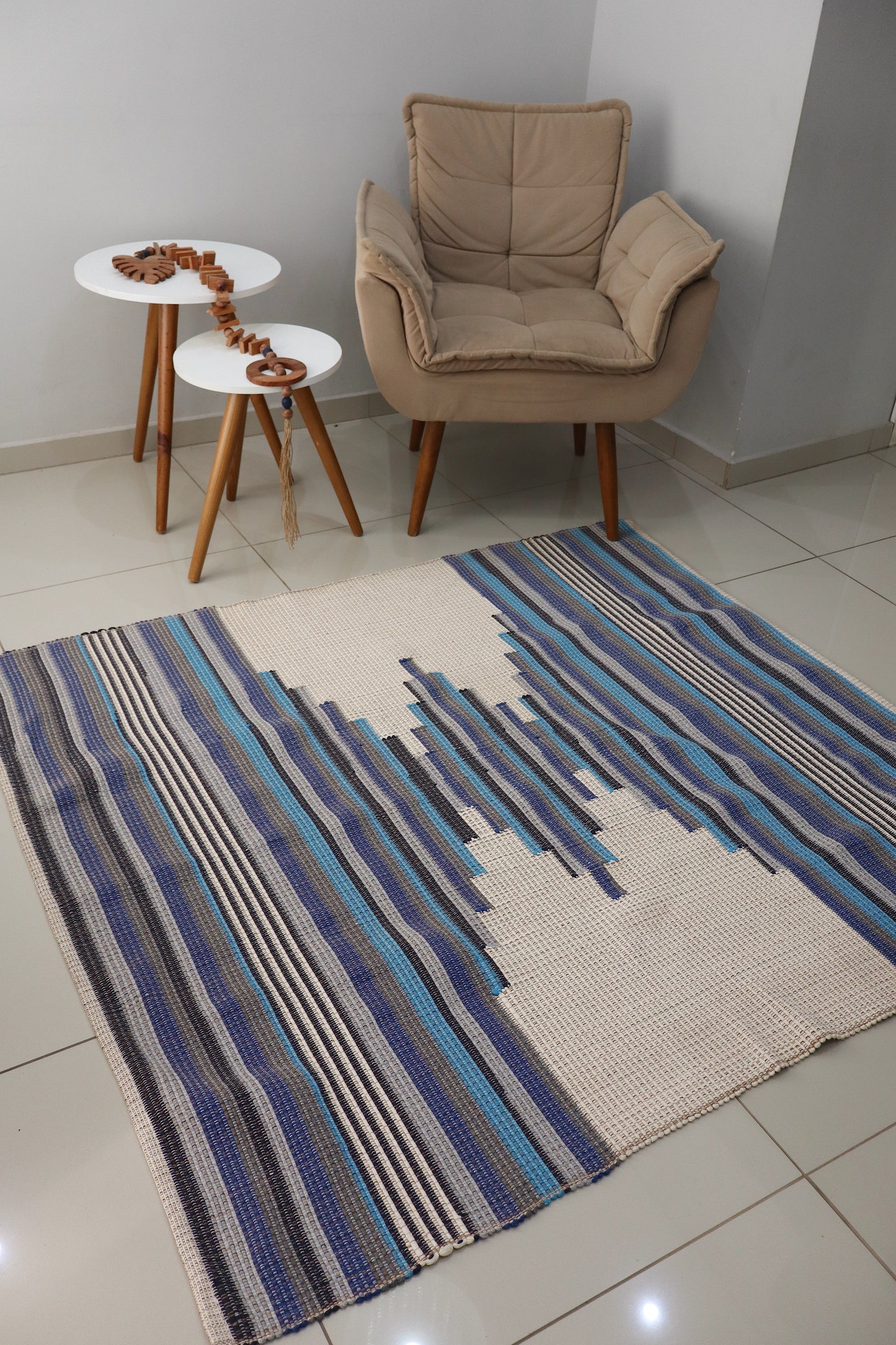 Tapete de Bico Linha Trabalhado Azul 1,50x1,50m