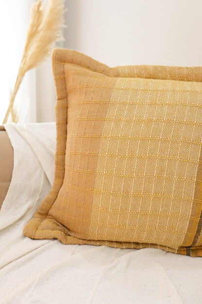 Capa de Almofada Decorativa em Algodão Amarela Listrada 45x45