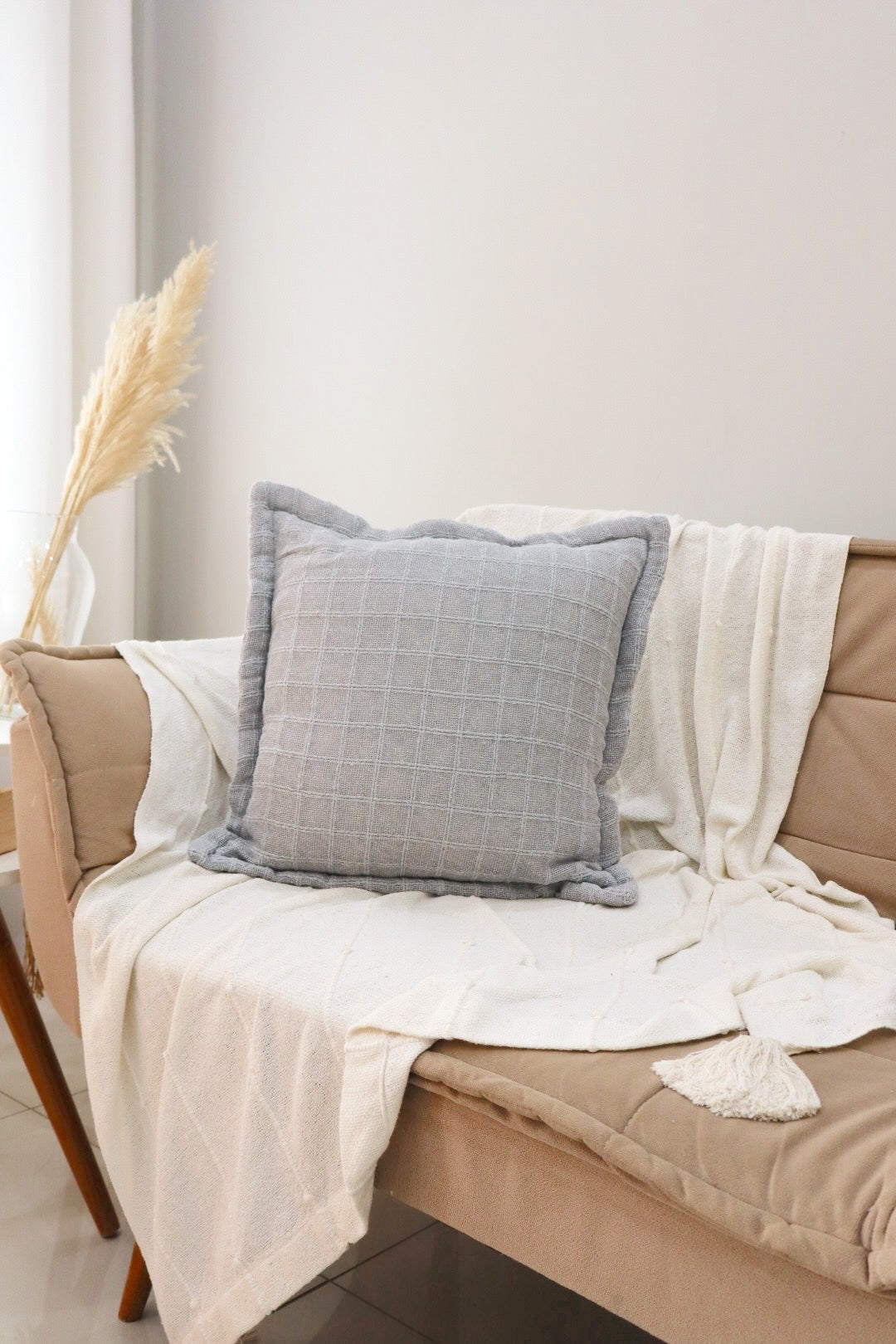 Capa de Almofada Decorativa em Algodão Lisa Cinza 45x45