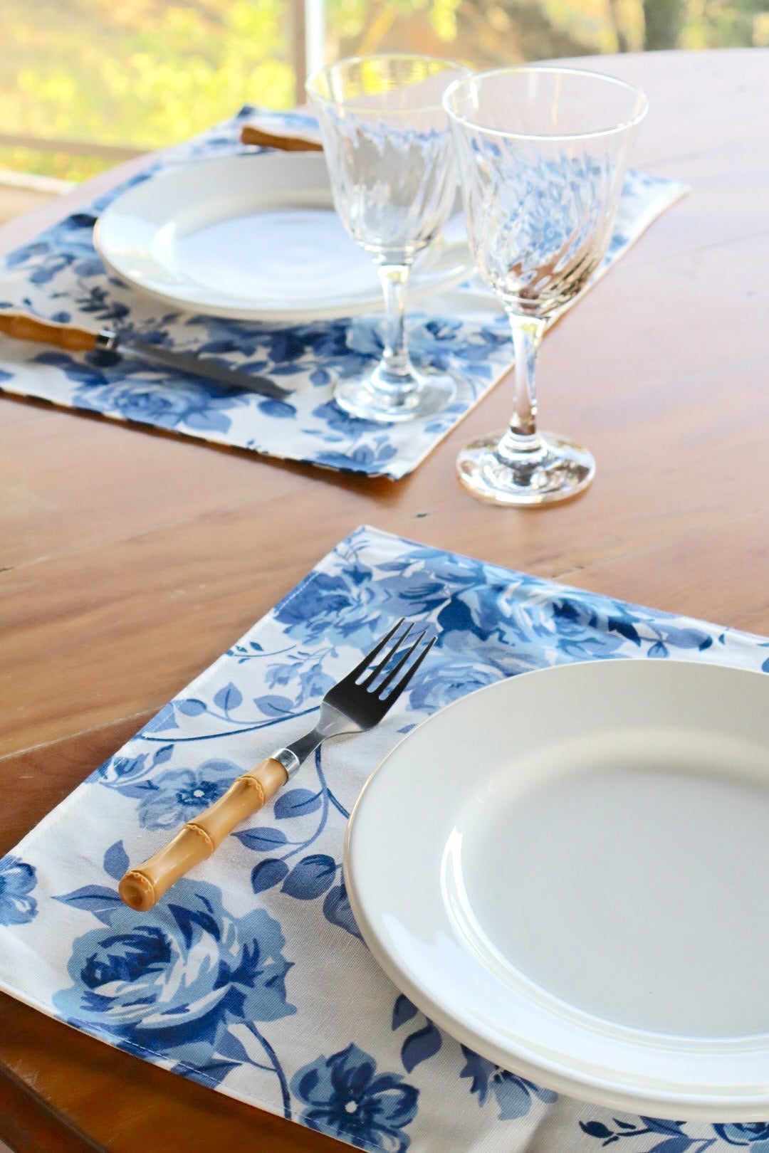 Lugar Americano Dupla Face Impermeável Floral Azul/ Listrado Azul