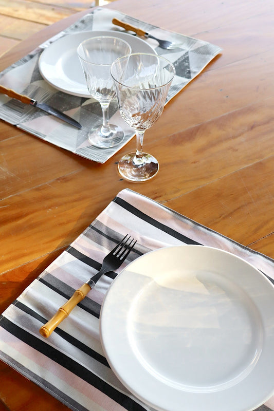 Lugar Americano Dupla Face Impermeável Triângulo Rosê