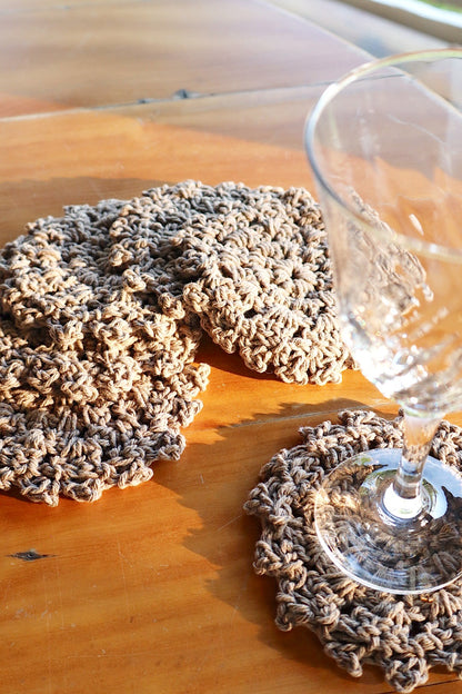 Kit 6 Porta Copos / Descanso Para Copos Crochê Café com Leite