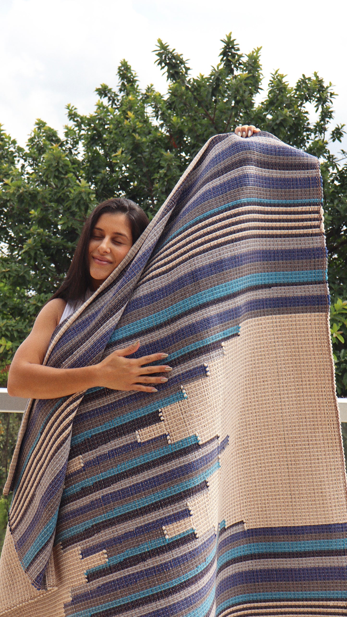 Tapete de Bico Linha Trabalhado Azul 1,50x1,50m