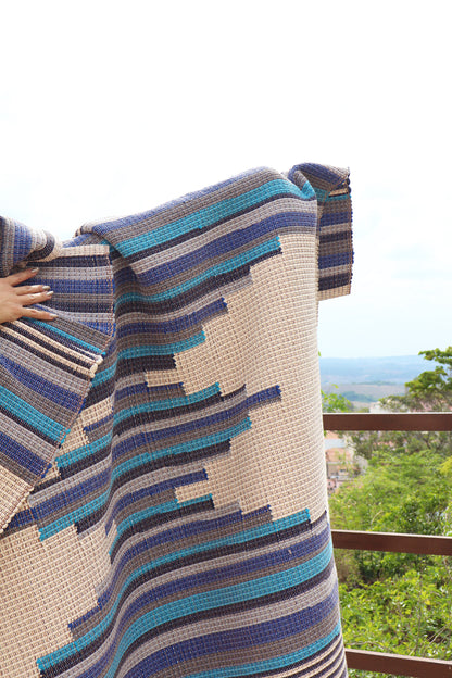 Tapete de Bico Linha Trabalhado Azul 1,50x1,50m