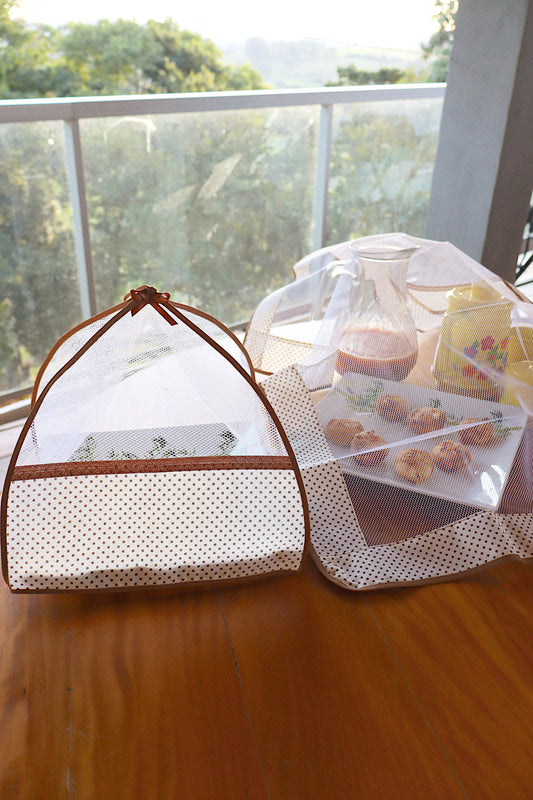 Kit Tule Cobre Alimentos 72x72cm + Cobre Bolo 30x30cm Poá Branco com Marrom