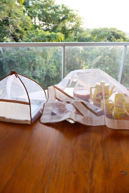 Kit Tule Cobre Alimentos 72x72cm + Cobre Bolo 30x30cm Poá Branco com Marrom