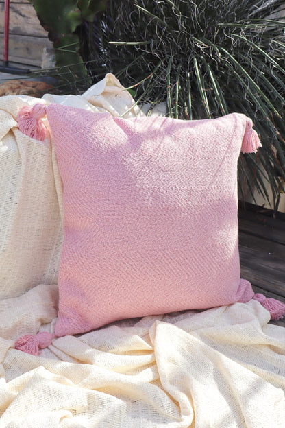 Capa de Almofada Boho Escama com Pompom Lisa Rosa Bebê 45x45