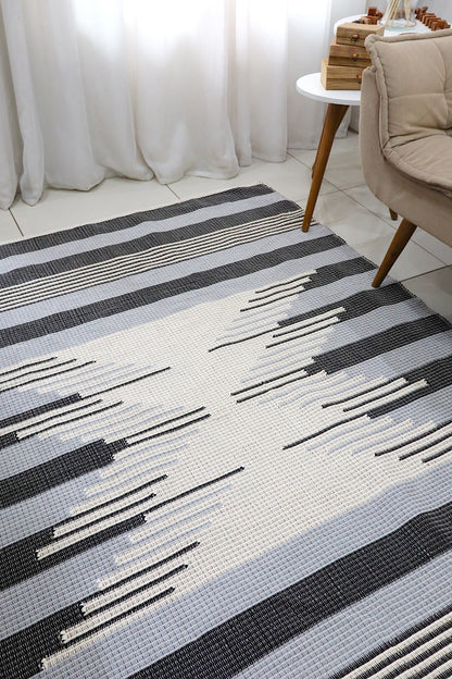 Tapete Linha Bico Preto e Cinza 1,50x2,00m