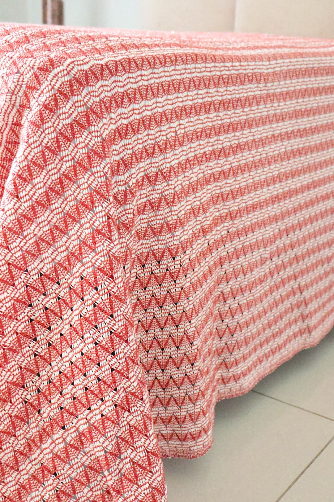 Colcha para Cama Queen em Renda Terracota 2,30x2,90m