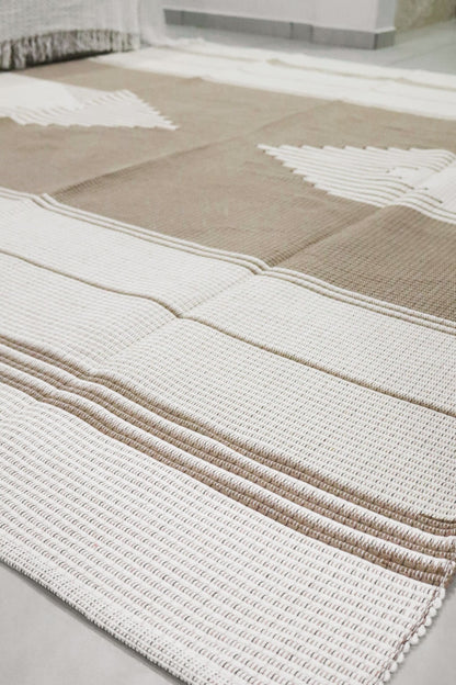Tapete de Bico X Linha Cru e Bege 2,00x2,50m