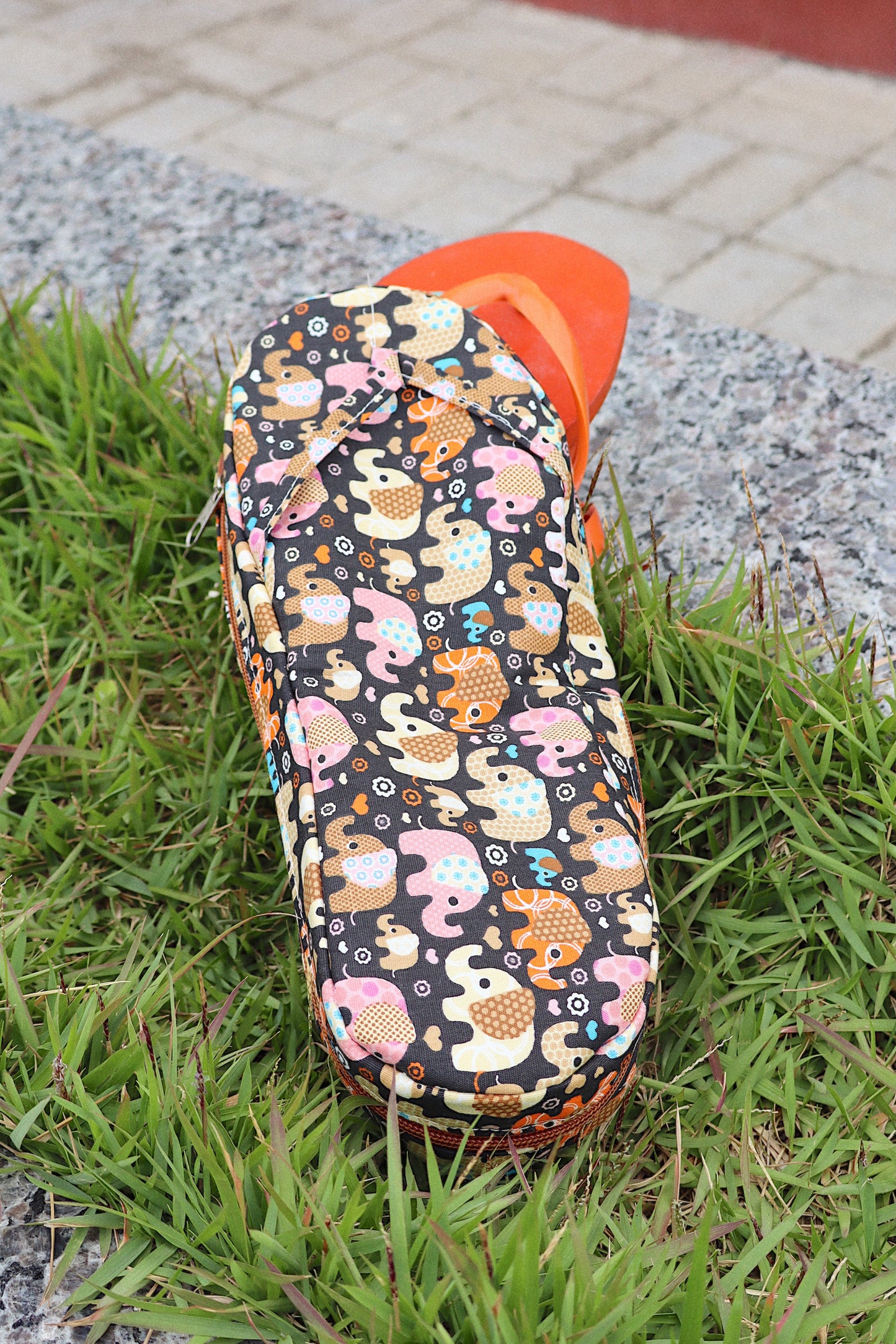Necessaire Porta Chinelos Elefantes
