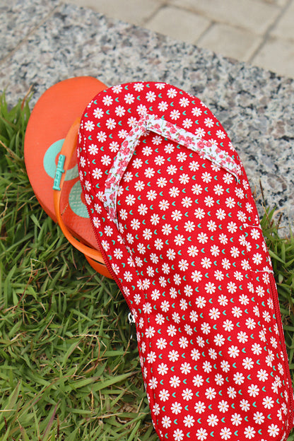 Necessaire Porta Chinelos Margaridas Vermelha