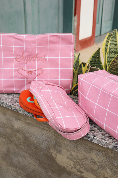 Kit Viagem Necessaire Box + Sujinha Limpinha Porta Calcinha + Porta Chinelos Grid Rosa