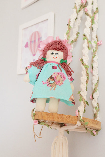Bonequinha de Pano Cupcake