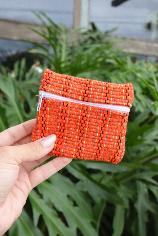 Porta Níquel Malha Tear Laranja