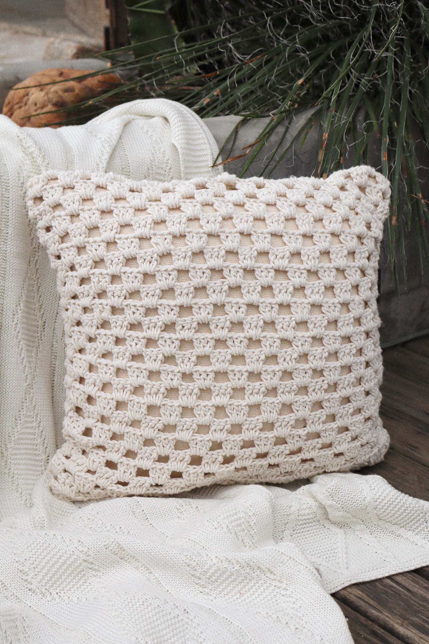 Capa de Almofada Boho Trançada Crochê Cru EST002 45x45