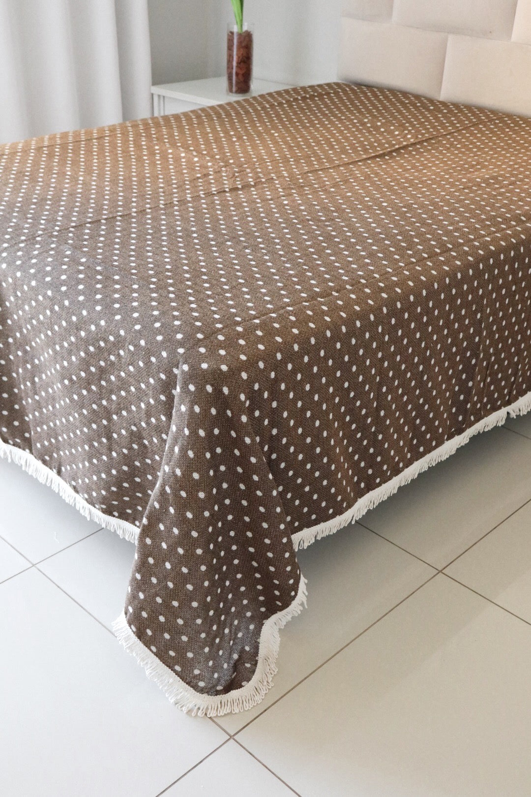 Colcha Casal Bolinhas Dupla Face Marrom 2,10x2,40m