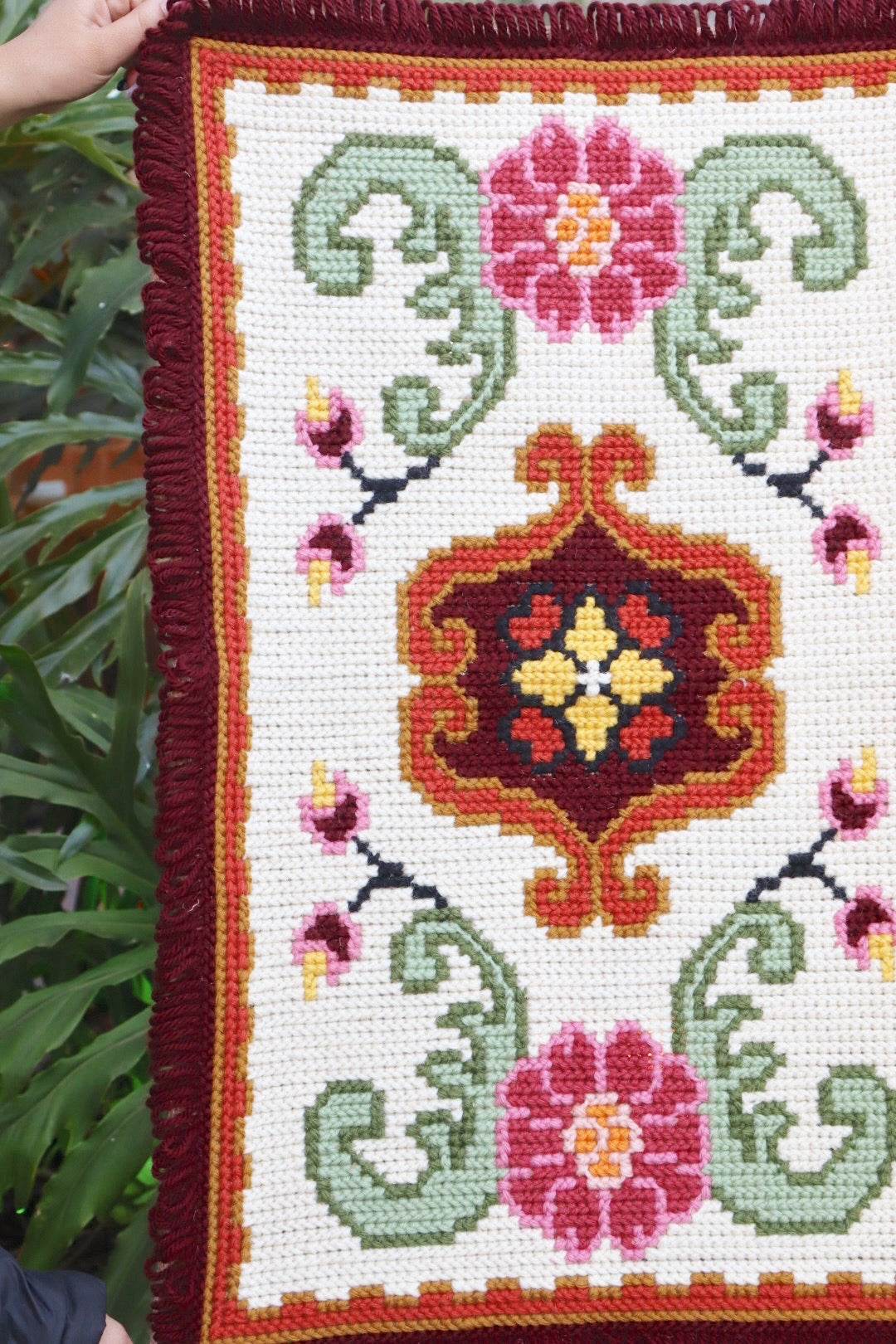 Tapete Arraiolo 0,54x0,80m Vinho