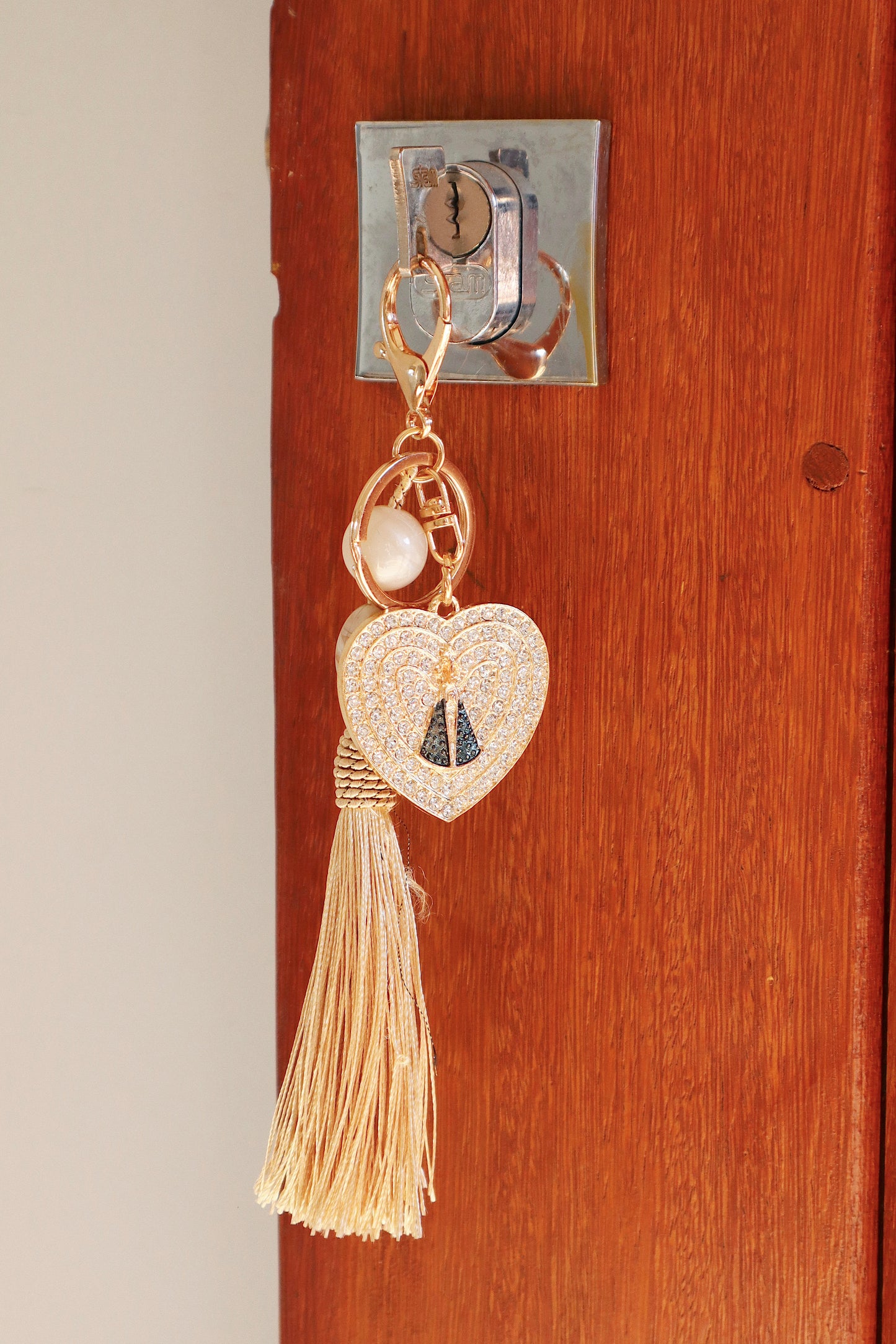 Chaveiro Coração Nossa Senhora Aparecida com Tassel