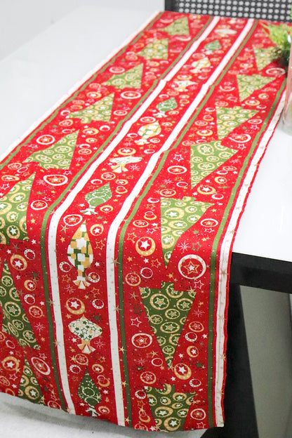 Caminho de Mesa Natal Estampado Árvores Vermelho