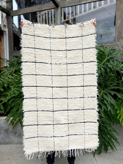 Tapete Médio Algodão Felpudo Grid Preto 0,80x1,50m